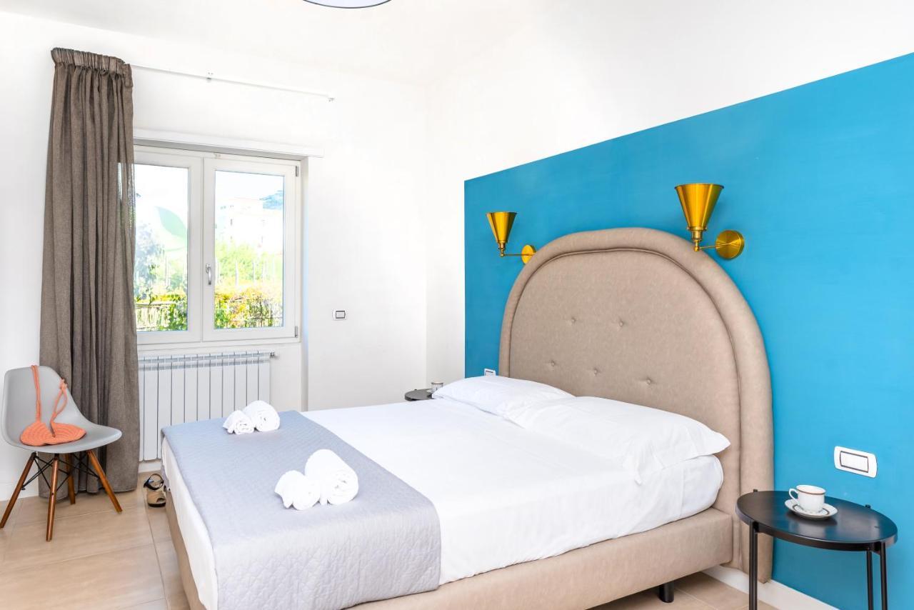 Mako Sorrento Suites Eksteriør billede