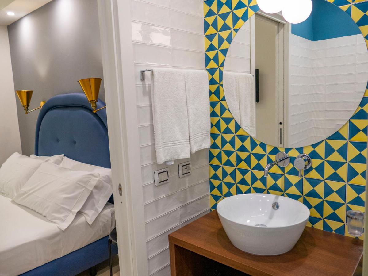 Mako Sorrento Suites Eksteriør billede